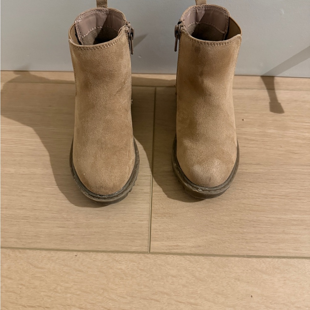 Toddler girl 9K BabyGap booties